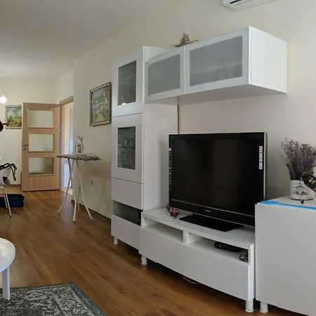 Apartment La Golden Sands